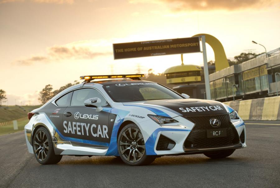 Lexus RC F Safety Car 2015 года  (фото 3 из 10)